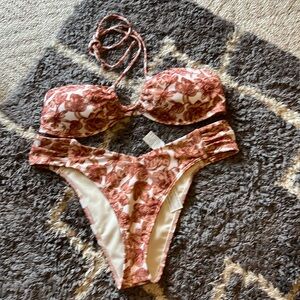 Abercrombie | NWOT pink floral bikini S/M